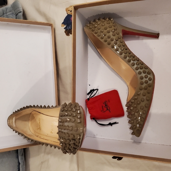 Louboutin - Picture 4 of 6